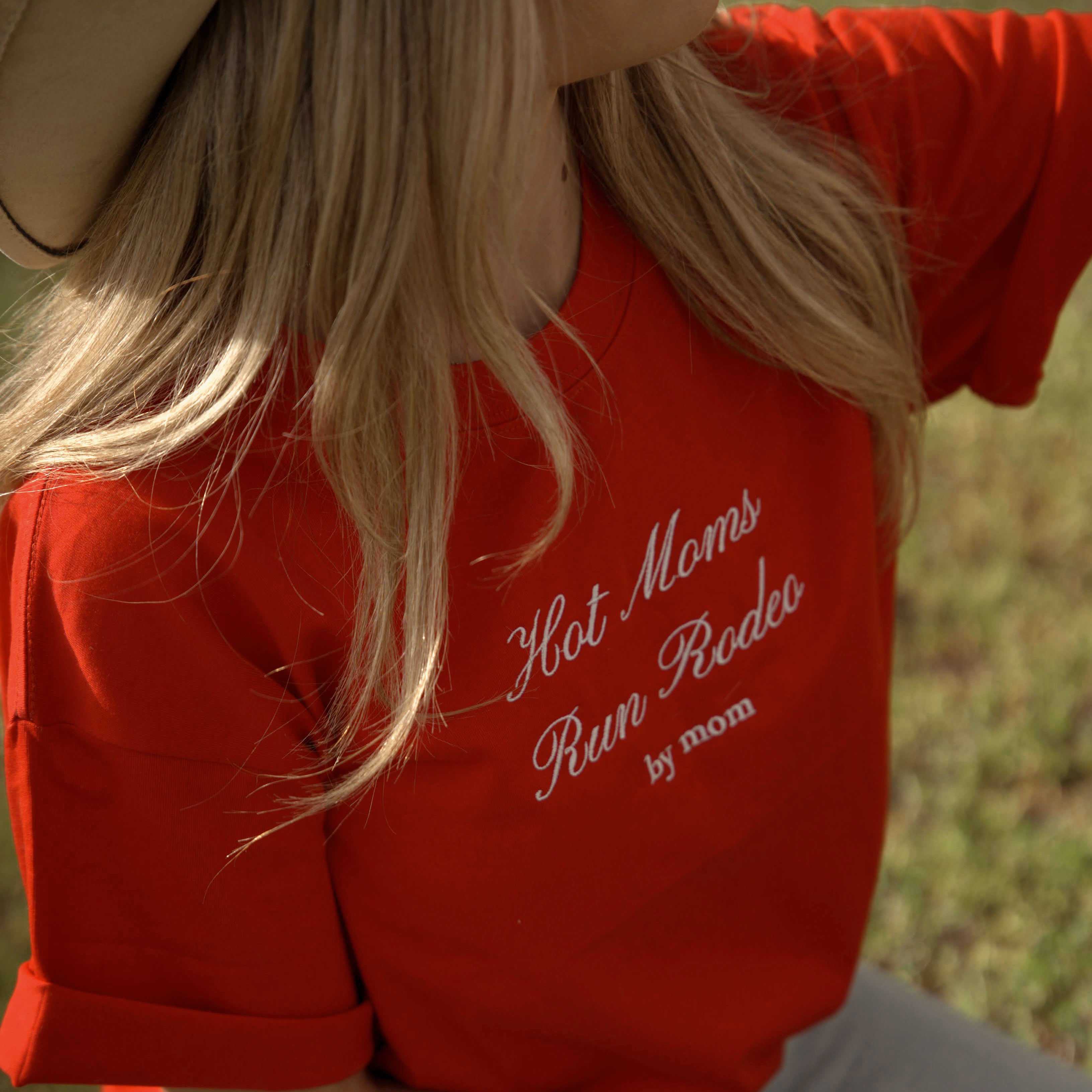 “Hot Moms Run Rodeo” Cotton Oversize T-shirt
